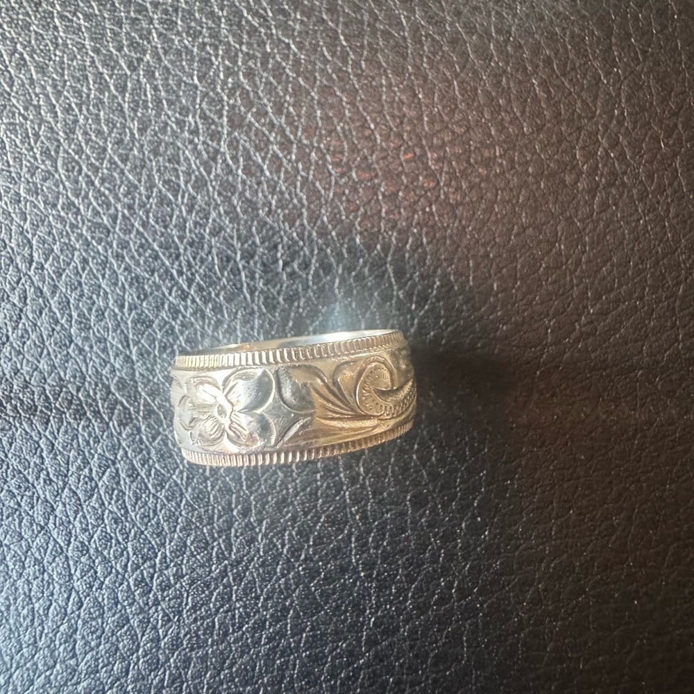 Silver Floral Engraved Ring